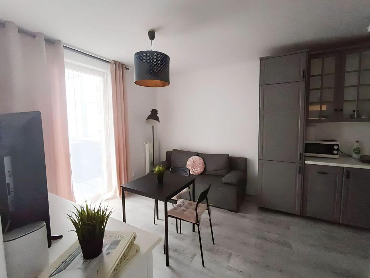 Apartament Niedaleko Centrum Warszawy Warsaw Exterior photo